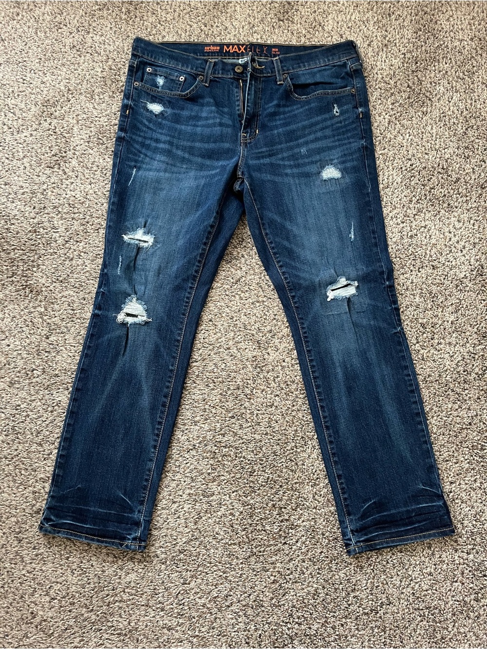 Men’s Medium  Dark Blue Distressed Jeans
Size 36